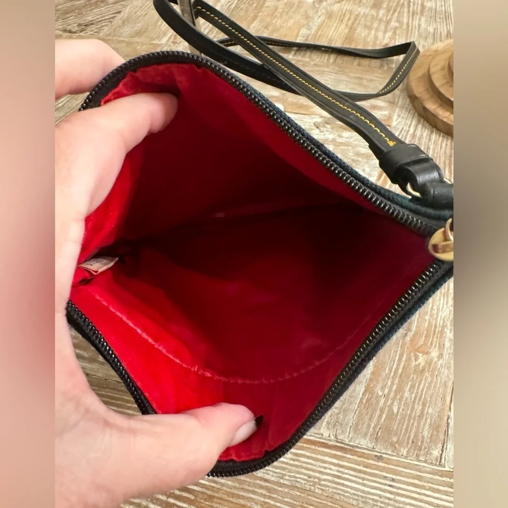 Dooney & Bourke
